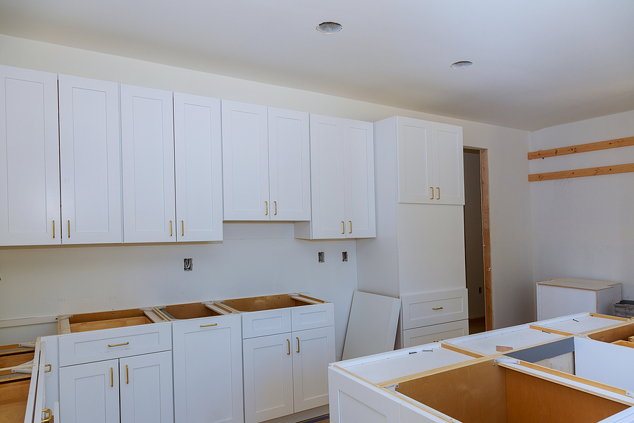 How to Select the Right Cabinet Hardware for Your Kitchen Remodel